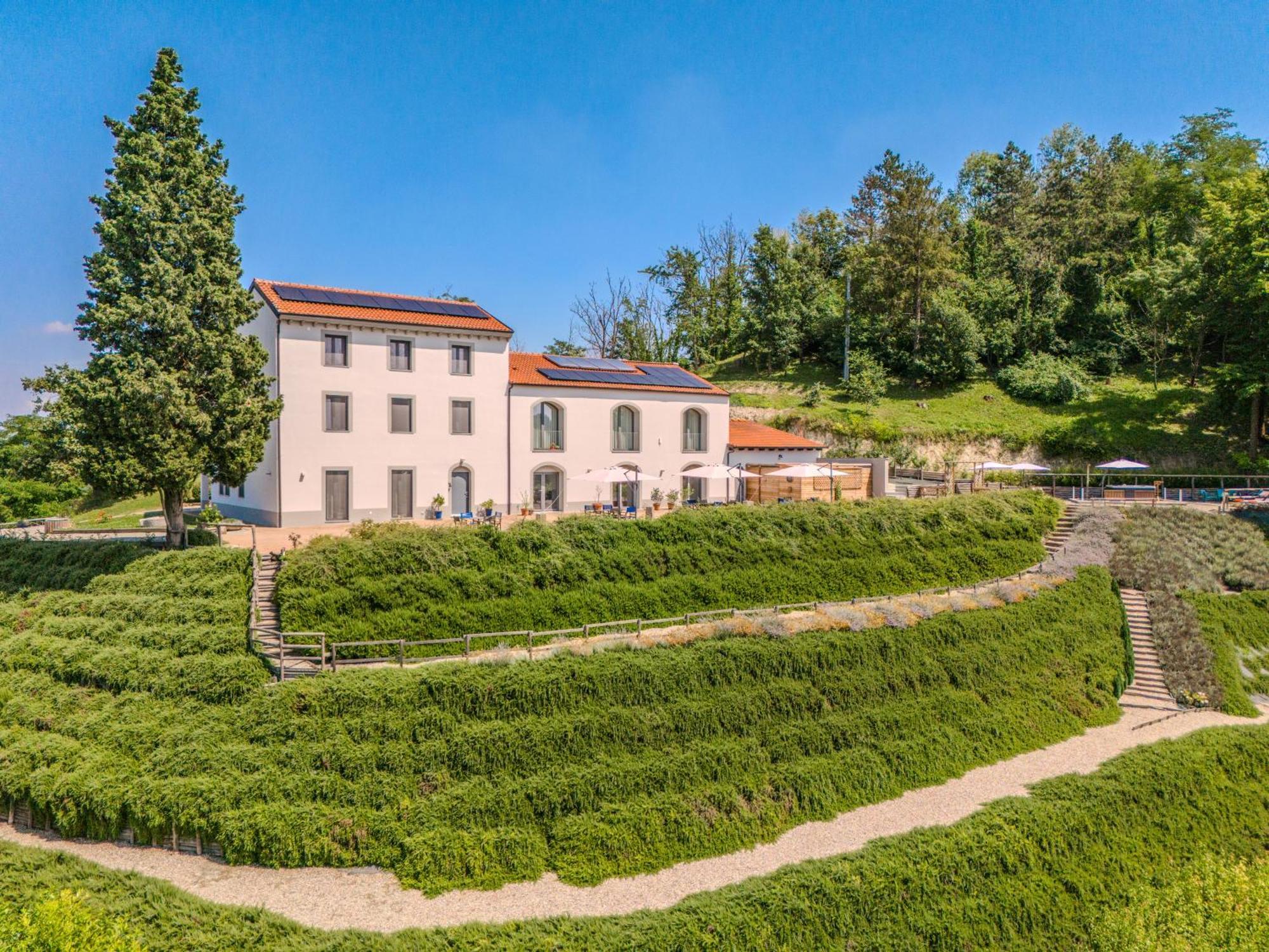 Villa Rocco Country House 오짜노 몬페라토 외부 사진
