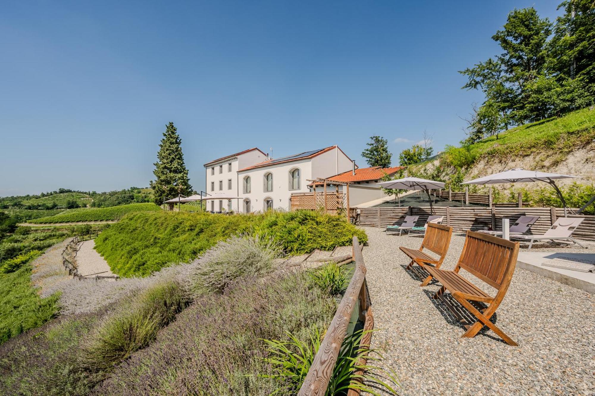 Villa Rocco Country House 오짜노 몬페라토 외부 사진