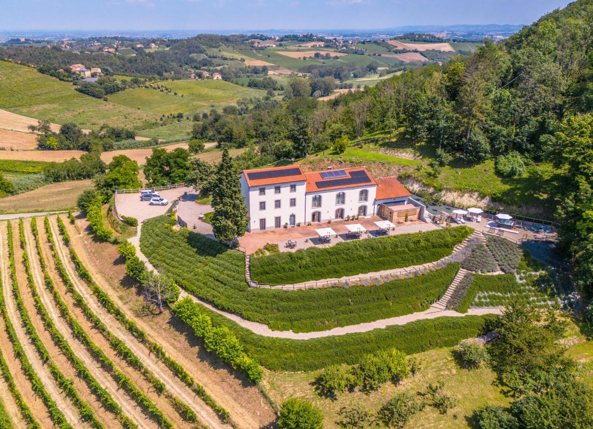 Villa Rocco Country House 오짜노 몬페라토 외부 사진